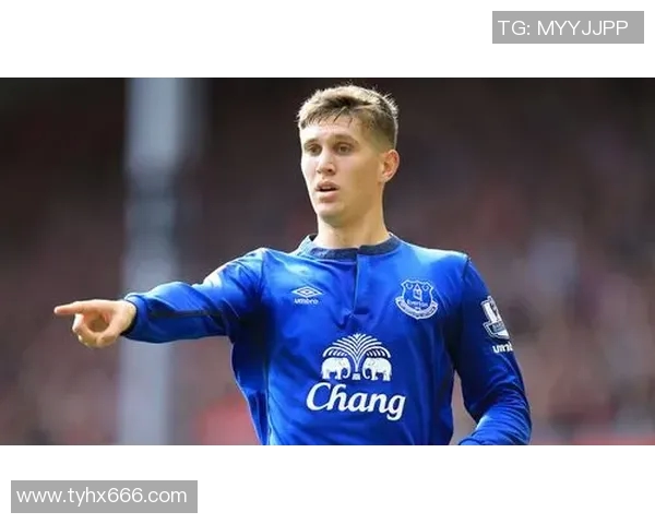 马丁内斯的传奇之路：从足球新星到世界级教练的蜕变与挑战